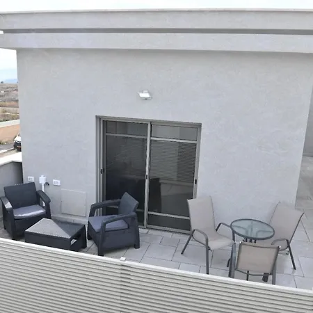 פסגת יובלים Apartment Qiryat Shemona Exterior photo